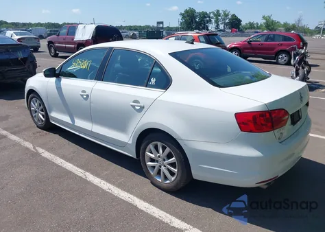 2014 Volkswagen Jetta 1.8T Se from USA, damaged, VIN 3VWD17AJ9EM420615